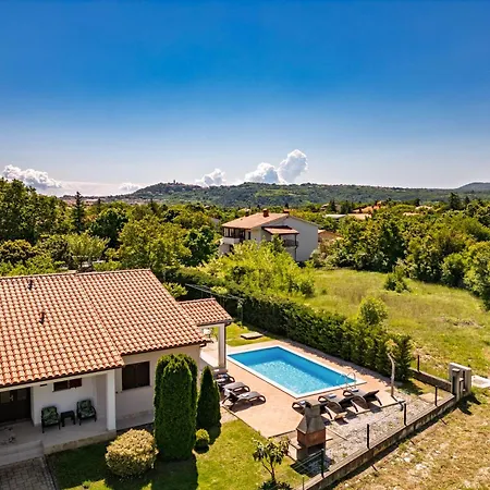 Casa Celeste With Private Pool - Happy Apartment